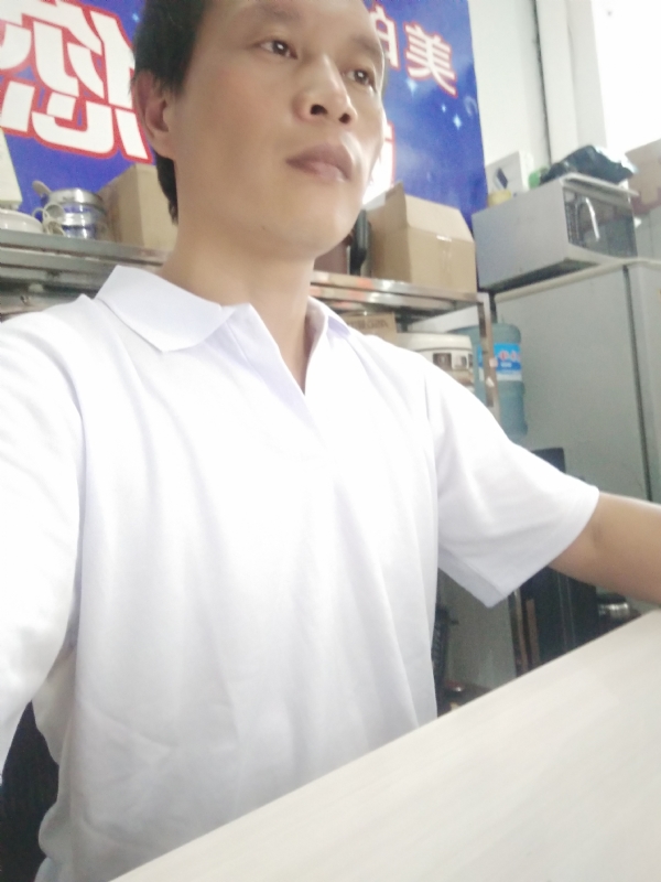 深蓝色的海的第一张照片--南平征婚网