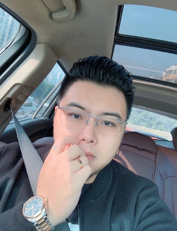 把苹果咬哭的第一张照片--南平征婚网