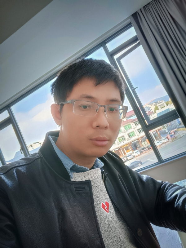 也许只是缺少一个拥抱的第二张照片--南平征婚网