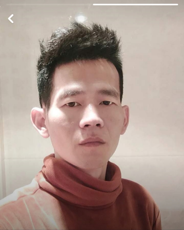 白了少年头的第一张照片--南平征婚网