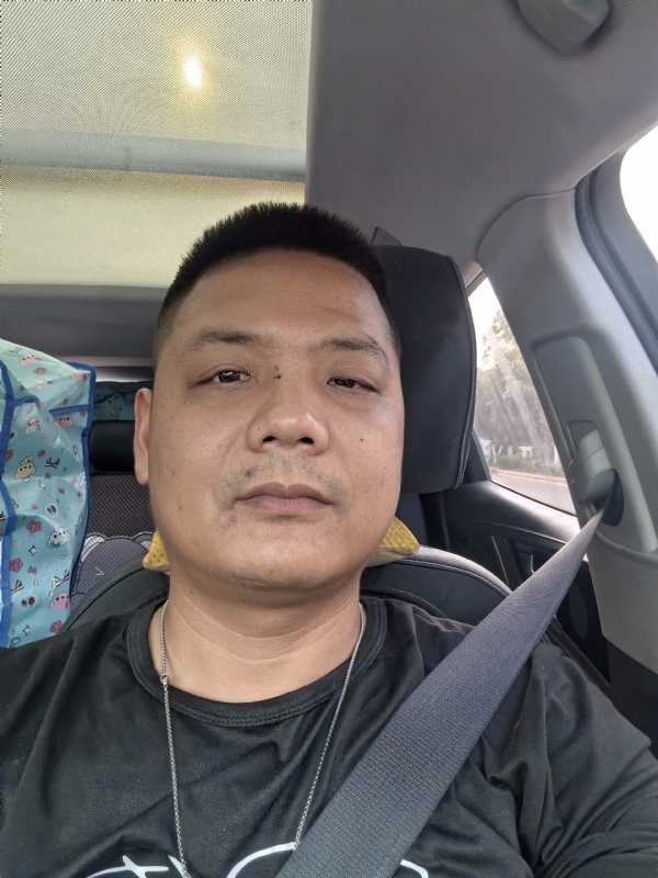 卖电池的大叔的第一张照片--南平征婚网